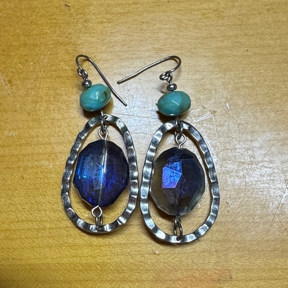 None Jewelry - Elegant Blue and Silver Dangle Earrings